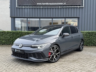 Volkswagen Golf 8 GTI Clubsport 2.0 TSI 300pk DSG / Aut. IQ Light Panoramadak Head Up Harman Kardon 19" !!