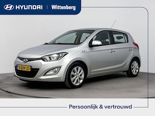 Hyundai i20 1.2i i-DEAL | AIRCO | NAVI | BLUETOOTH | 15'' LM VELGEN | USB | AUX | ELEKTRISCHE RAMEN | CENTRALE DEURVERGRENDELING OP AFSTANDBEDIENING |
