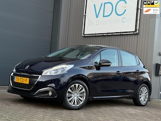 Peugeot 208 1.2 PureTech Signature | Navigatie | 16'' LMV
