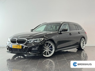 BMW 3-serie Touring 330i High Executive Edition M-Sport | Individual Citrinschwarz | Apple Carplay/Android Auto | Panoramadak | Getint glas | Head-up display | M Aerodynamica | Stuurwiel verwarmd |
