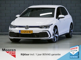 Volkswagen Golf 1.4 eHybrid GTE | NAVIGATIE | SFEERVERL. | CARPLAY |