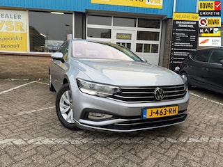 Volkswagen Passat 1.5 TSI Business|Stoelverwarming|Camera|Trekhaak|Navi| incl. 12mnd Bovag Garantie