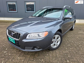 Volvo V70 2.5T Summum, 138dkm! Netto € 12.750 ex btw.