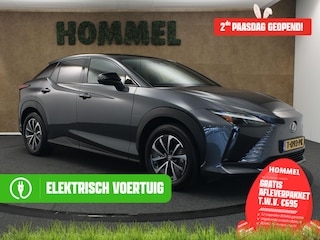 Lexus RZ 450e Executive Line 71 kWh - SOH 96,9 % !!!!- ORIGINEEL NEDERLANDSE AUTO - AFNEEMBARE TREKHAAK - TREKGEWICHT 750 KG - AFKOMSTIG VAN 1E EIGENAAR - 3 FASE - 2 LAADKABELS - LEDEREN BEKLEDING - BEIDE VOORSTOELEN ELEKTRISCH VERSTELBAAR - VOORSTOELEN VERWARMD - STUUR VERWARMD - PANORAMADAK - CAMERA - PARKEERSENSOREN VOOR/ ACHTER - DODEHOEK DETECTIE