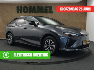 Lexus RZ 450e Executive Line 71 kWh - SOH 96,9 % !!!!- ORIGINEEL NEDERLANDSE AUTO - AFNEEMBARE TREKHAAK - TREKGEWICHT 750 KG - AFKOMSTIG VAN 1E EIGENAAR - 3 FASE - 2 LAADKABELS - LEDEREN BEKLEDING - BEIDE VOORSTOELEN ELEKTRISCH VERSTELBAAR - VOORSTOELEN VERWARMD - STUUR VERWARMD - PANORAMADAK - CAMERA - PARKEERSENSOREN VOOR/ ACHTER - DODEHOEK DETECTIE