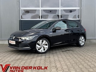 Volkswagen Golf 1.5 eTSI Style automaat | IQ-Light | Panorama | Digital cockpit | Carplay | Adaptive Cruise | Navigatie