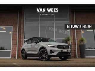 Volvo XC40 2.0 B3 Ultra Black Edition | Direct leverbaar | MY 2026 | Panoramadak | Harman/kardon | 360 camera | 20 inch | Drive assistance | Carplay | Keyless entry | Stuurverwarming