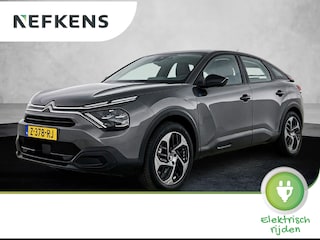 Citroën C4 EV You 50 kWh 136pk | Navigatie via Apple Carplay / Android Auto | Achteruitrijcamera | Climate Control | Cruise Control | Parkeersensoren | DAB+ radio | Armsteun | Stof/kunstlederen comfortstoelen | Volledig digitaal instrumentenpaneel | 18” lichtmetalen velgen |