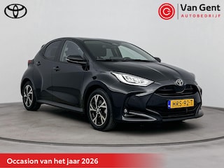 Toyota Yaris 1.5 Hybrid 115 Dynamic | Dodehoek detectoe | Parkeersensoren voor/achter | Stoel-/stuurverwarming | Apple Carplay / Android Auto | Adaptive Cruise | Keyless | 16 inch