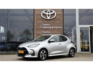 Toyota Yaris 1.5 Hybrid 115 Dynamic Limited 116pk Automaat | Stuur/stoel verwarming | Parkeersensoren vóór & achter | Apple Carplay/Android Auto |