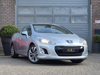 Peugeot 308 CC 1.6 VTi Sport Pack In zeer nette staat.