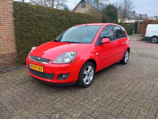 Ford Fiesta 1.4 16V 58KW 5D FUTURA