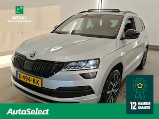 Skoda Karoq 1.5 TSI 150pk Automaat Sportline Business | Panoramadak | Trekhaak | Comfortpakket | Stoelverwarming | Camera |CarPlay