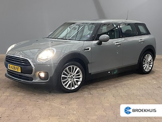 Mini Clubman 1.5 One Chili 17" Lichtmetaal | Climate Control | All Season Banden | Centrale Vegrendeling | Airco (automatisch) | Buitenspiegels elektrisch verstel- en verwarmbaar | Dakspoiler