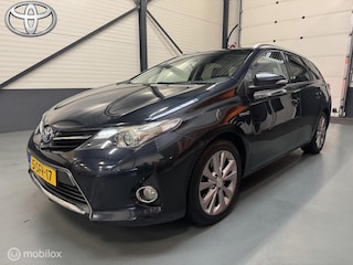 Toyota Auris Touring Sports 1.8 Hybrid Lease