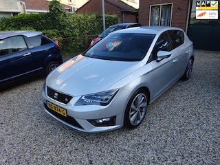 Seat Leon 1.4 EcoTSI FR Connect 150 PK Navigatie, Achteruitrijcamera, Climate controle, Parkeersensoren, Full LED
