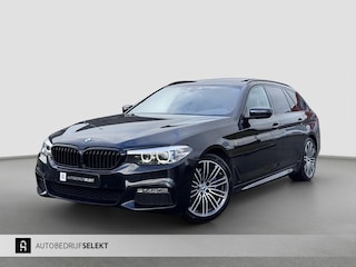 BMW 5-serie Touring 530i xDrive M-Sport | Pano | Trekhaak | Harman Kardon | Carplay | Camera | DAB+ | 350pk | Navigatie Pro |