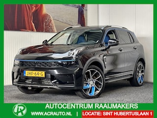 Lynk & Co 01 1.5 100 STUKS OP VOORRAAD ! VOL OPTIES ! 360 CAMERA ADAPTIVE CRUISE CONTROL PANORAMA SCHUIF/KANTELDAK APPLE CARPLAY/ANDROID RIJSTROOKSENSOREN ZEER MOOI !! Brgl