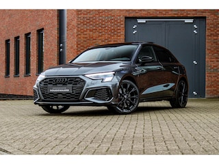 Audi A3 Sportback 45 TFSI e S edition | Pano | Matrix | RS-zetels | Camera | Apple Carplay | Trekhaak