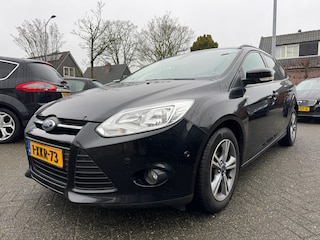 Ford Focus Wagon 1.0 EcoBoost Titanium 101pk,Apk27/8/26 Lees advertentie
