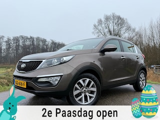 Kia Sportage 1.6 GDI BusinessLine | 1e Eigenaar | Camera | Navi | Trekhaak | Clima | 17" Velgen | PDC | Cruise | LED | 6 Versnel.