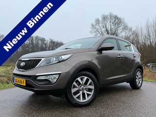Kia Sportage 1.6 GDI BusinessLine | 1e Eigenaar | Camera | Navi | Trekhaak | Clima | 17" Velgen | PDC | Cruise | LED | 6 Versnel.