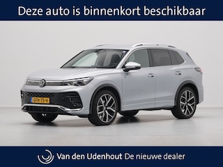 Volkswagen Tiguan 1.5 eTSI 150pk R-Line Business Trekhaak Navigatie Camera Acc