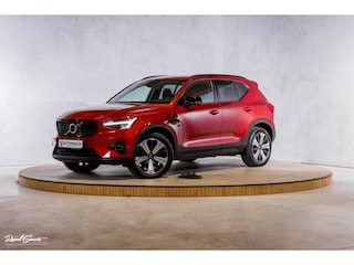 Volvo XC40 1.5 T4 Plug-in hybrid Plus Dark | Harman Kardon | Adaptieve cruise | Zwenkbare trekhaak | Blis | Memory |
