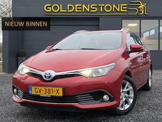 Toyota Auris Touring Sports 1.8 Hybrid Aspiration 2e Eigenaar,Camera,Trekhaak,Dealer Onderhouden,Clima,Cruise,136pk,N.A.P,Apk tot 09-2026