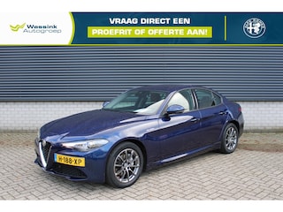 Alfa Romeo Giulia Super 2.0 TURBO 200pk Automaat I Adaptieve Cruise I Bruin Leer I Camera I Parkeersensoren Voor & Achter I Apple Carplay/Android Auto