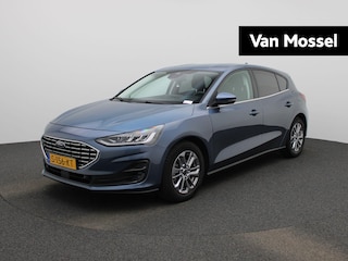 Ford Focus 1.0 EcoBoost Hybrid Titanium | APPLE CARPLAY | ANDROID AUTO | PARKEERSENSOREN | DAB RADIO | CRUISE CONTROL | BLUETOOTH | NAVIGATIE | RİJSTROOKHULP | LICHTMETALEN VELGEN |