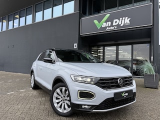 Volkswagen T-Roc 1.5 TSI Sport Panodak Navi Camera El.Klep Trekhaak