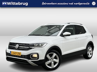 Volkswagen T-Cross 1.0 TSI Style / Digitaal dashboard / Climate controle / Camera / Parkeersensoren V+A / Navigatie /