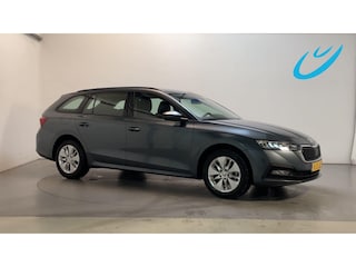 Skoda Octavia Combi 1.0 e-TSI DSG Business Edition Virtual Cockpit Parkeersensoren Navigatie