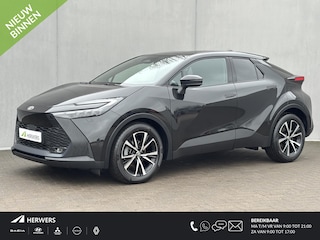 Toyota C-HR 1.8 Hybrid 140 First Edition Automaat / Fabrieksgarantie tot 10 jaar mogelijk * / Stuur-, stoel- en voorruitverwarming / Navigatie / Elektrische Achterklep / Camera / Dual Zone Climate Control / Apple Carplay/Android auto / 18" LM wielen /