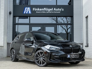 BMW 118i M-Sport |Pano |H.K Audio |Memory |Head-up |ACC |M-Kuipstoelen |Camera |19'' |