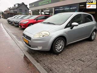 Fiat Punto Grande 1.4-16V Emotion | INRUILKOOPJE | APK TOT 03-11| AIRCO | CRUISE | TREKHAAK |