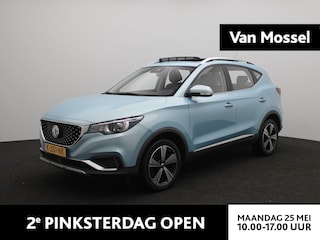MG ZS Luxury 45 kWh | Panoramadak | Carplay | Stoelverwarming | Leder | Camera |