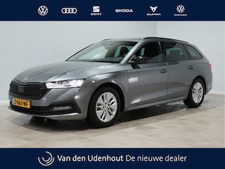 Skoda Octavia Combi 1.0 e-TSI 110pk DSG sport business Navigatie Pdc Clima Privacy glass ps