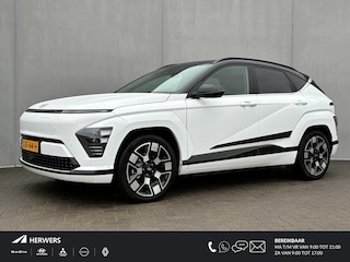 Hyundai Kona Premium Sky 65.4 kWh / Fabrieksgarantie t/m 12-2029 / SOH 100% / Origineel Nederlands / Afneembare Trekhaak(750KG) / All-season Banden / Navigatie / Stoel-/Stuurverwarming / Achteruitrijcamera / Apple carplay/Android Auto /