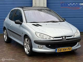 Peugeot 206 2.0-16V GTI * Airco * Schuifdak * Elekt. Ramen *