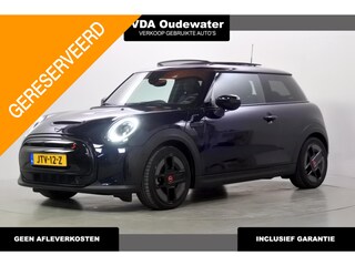 Mini Mini Classic Blackline Premium+ 17" Pano/HarmanKardon/Crosspunch/Keyless