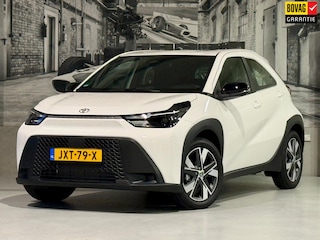 Toyota Aygo Hybrid 115 play