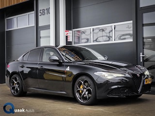 Alfa Romeo Giulia 2.0T Super | ADAPTIVE | LEDER | KEYLESS | DNA | 19" VELGEN