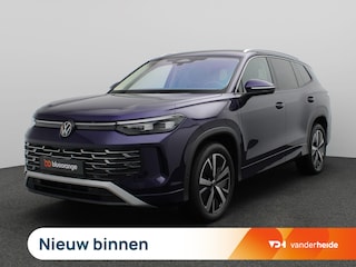 Volkswagen Tayron 1.5 eHybrid Elegance 204PK DSG Matrix LED-Verlichting, Navi, Keyless, Ergo Active Bestuurdersstoel, Side Assist, 19" LM Velgen, Achteruitrijcamera, Elektr. Achterklep, Stoel-Stuurverwarming