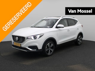 MG ZS Luxury 45 kWh | Leder | Panoramadak | Apple CarPlay | Camera | Stoelverwarming |