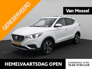 MG ZS Luxury 45 kWh | Leder | Panoramadak | Apple CarPlay | Camera | Stoelverwarming |