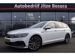 Volkswagen Passat Variant 1.4 TSI PHEV GTE Highline Matrix LED | Leder/Alcantara | Carplay | Camera | Virtual | Full Map Navi