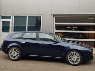 Alfa Romeo 159 Sportwagon 1.8 16V Novitec Uitl. Navi 18" Camera Ecc