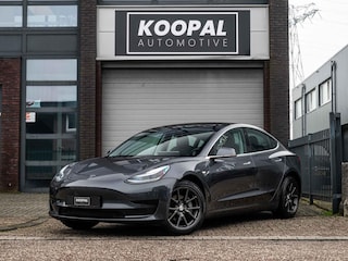 Tesla Model 3 Standard RWD Plus 60 kWh | Trekhaak | Full Autopilot | 92% SoH |